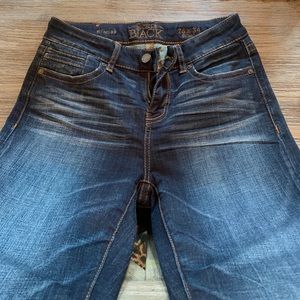 Like new pair of buckle black skinny 26 x 34